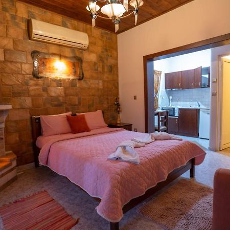 Ξενώνας Μαίανδρος Aridaía Extérieur photo
