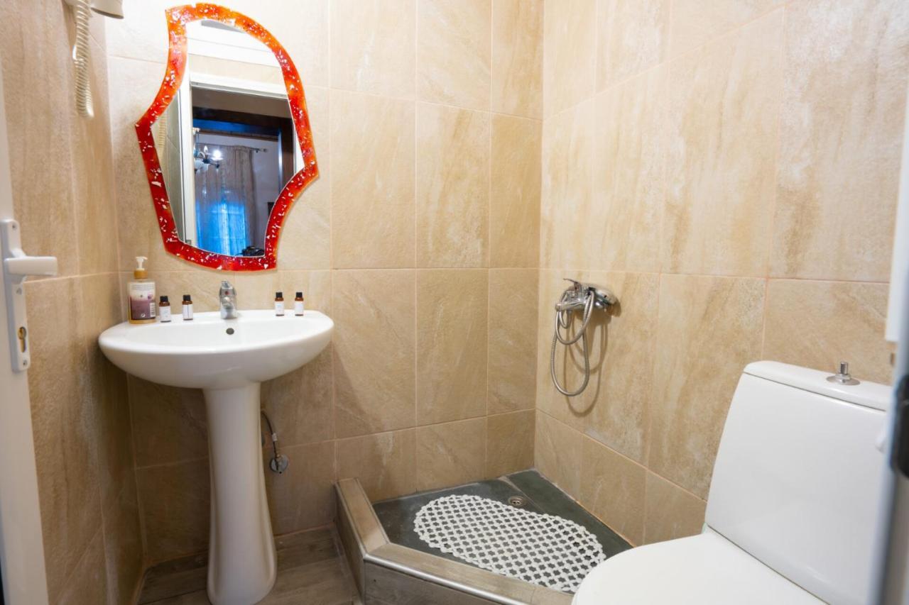 Ξενώνας Μαίανδρος Aridaía Extérieur photo