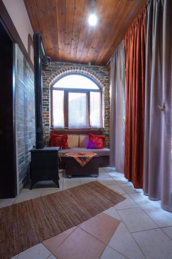 Ξενώνας Μαίανδρος Aridaía Extérieur photo